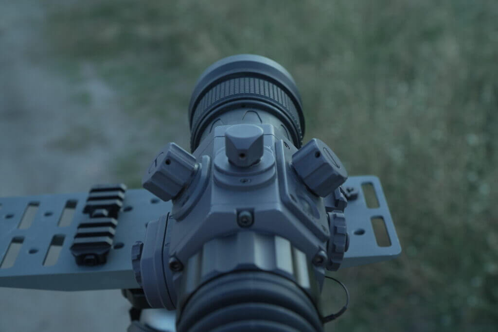 Armasight Contractor thermal has some of the best controls. 