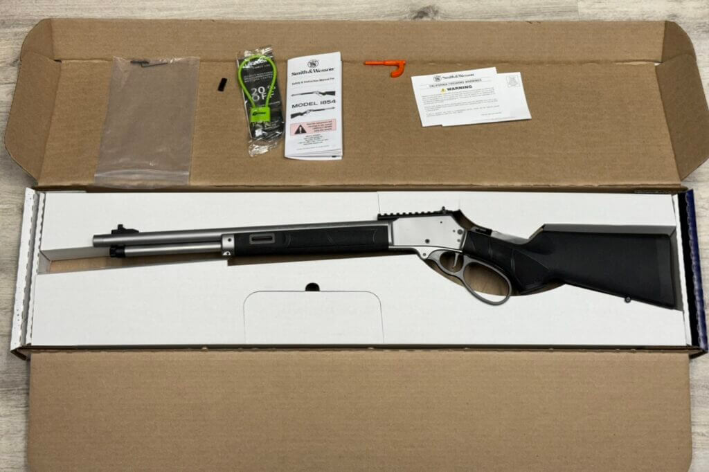 Smith & Wesson rifle unboxing