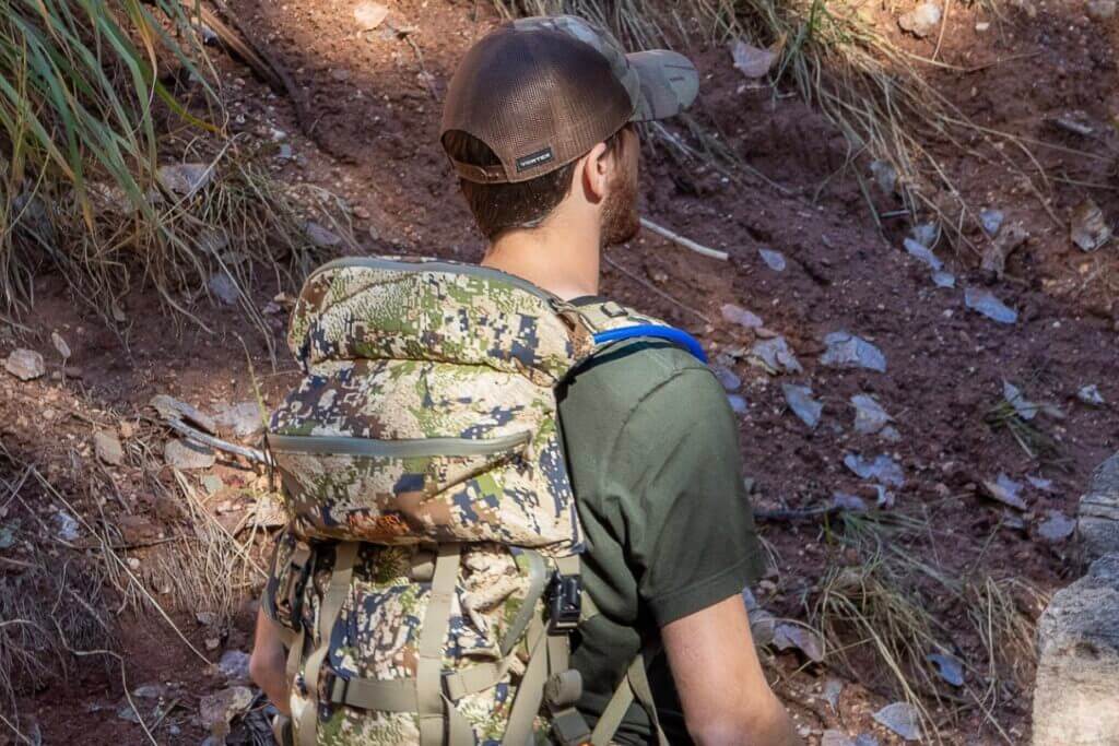 The Metcalf top lid is removable, but it has two easily accessed compartments