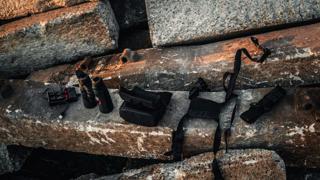 Nocpix QUEST H50R Rangefinding Thermal Binoculars and accessories