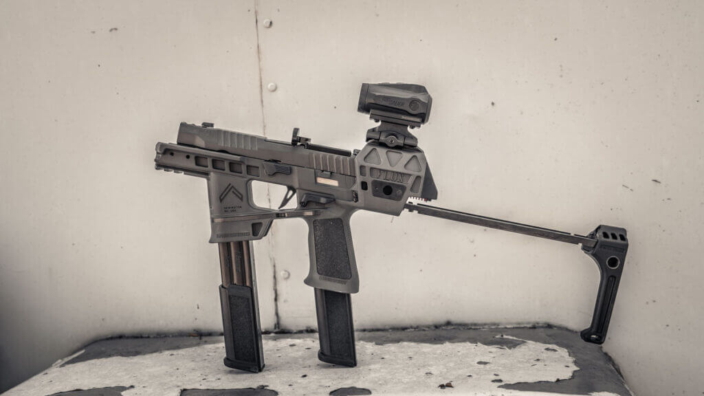 Range Panda Charging Handle for Flux Raider