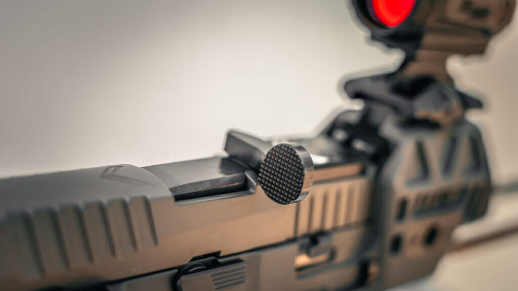 Range Panda Charging Handle for Flux Raider