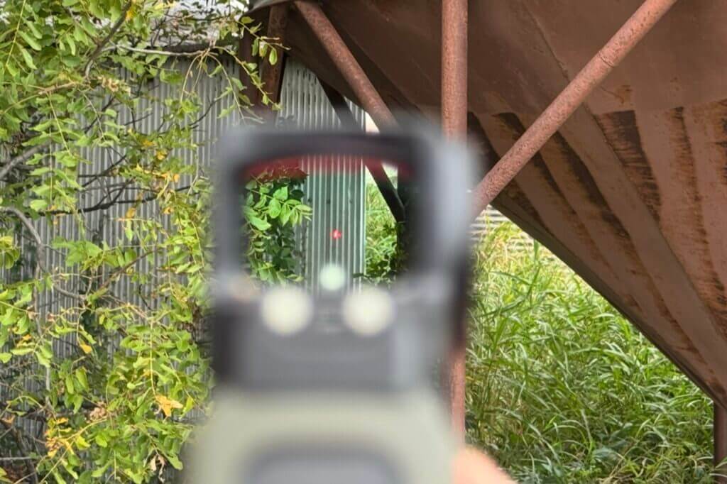 red dot