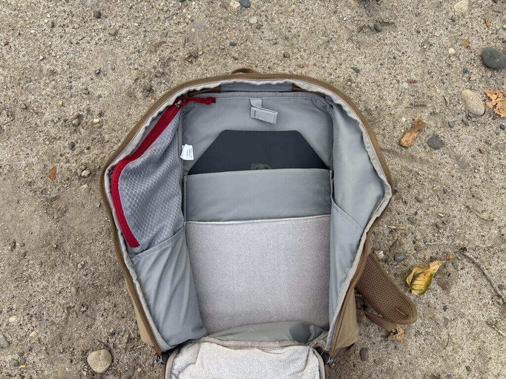 Vertx Siege 25L Tactical Backpack armor plate section inside sleeve