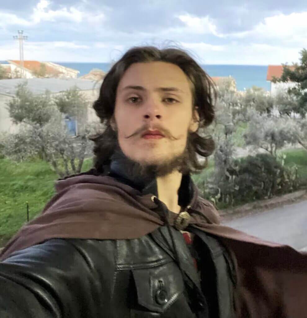 Michael Gloss Facebook photo used in discussion of radicalization and enlistment with Russia during Ukraine war