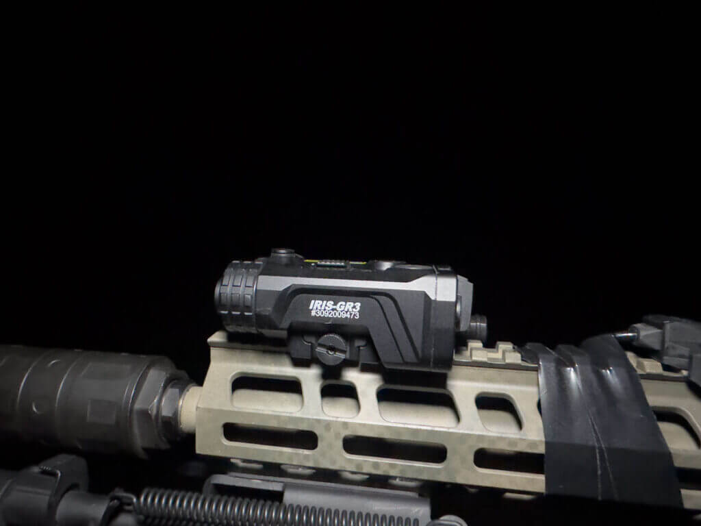 Holosun IRIS-GR3 crossmount on rifle showing quick detach and rail footprint