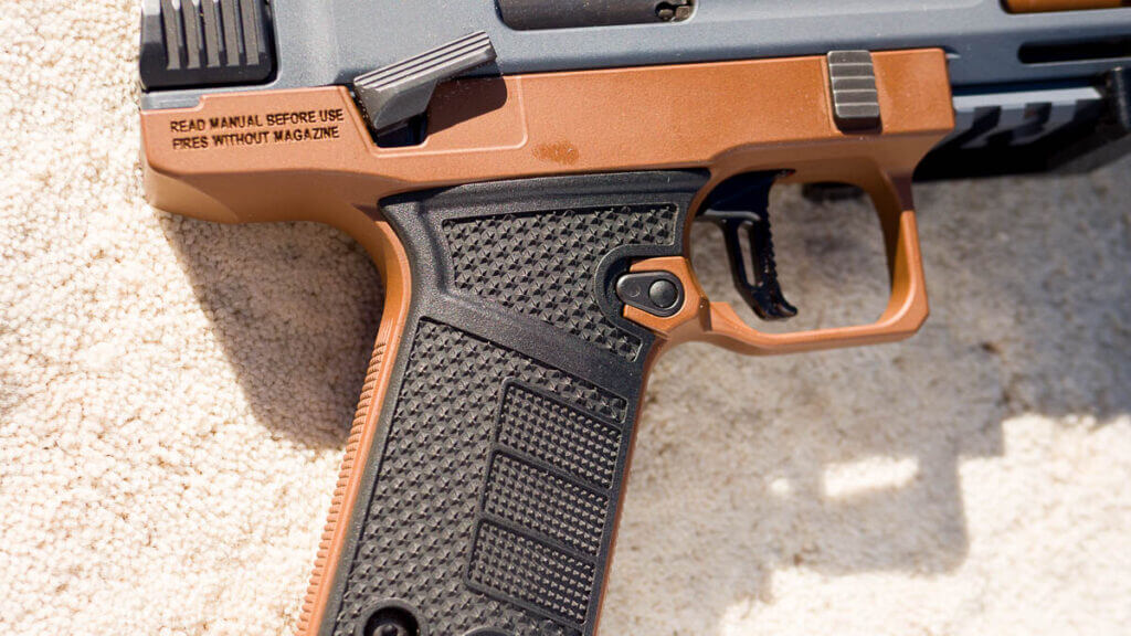 close up of the right side of the grip.