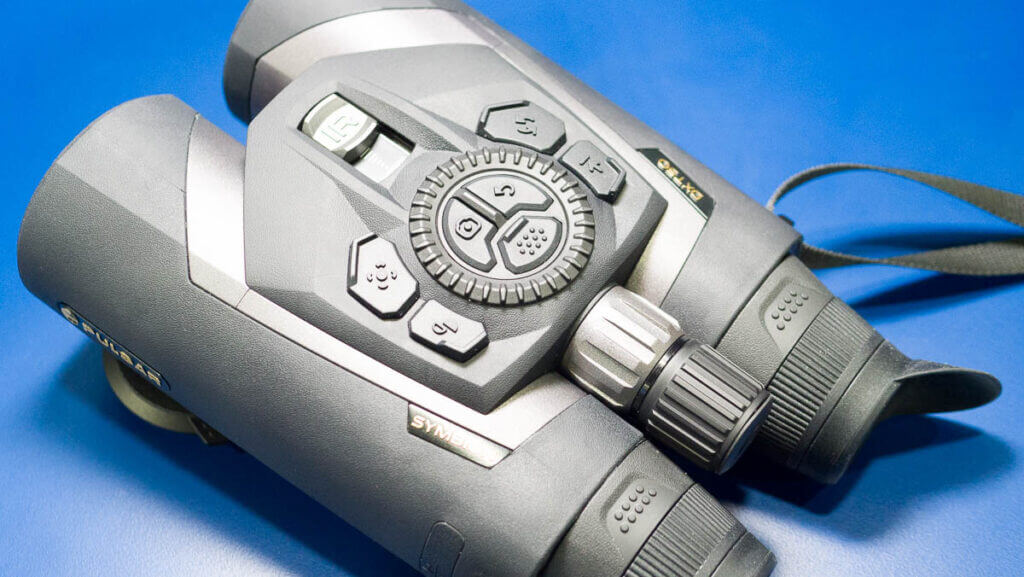 close up view of the controls.