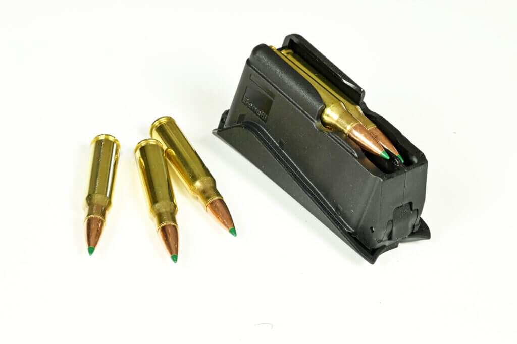 Detachable 5-round magazine for Benelli Lupo Alpha rifle with ammunition
