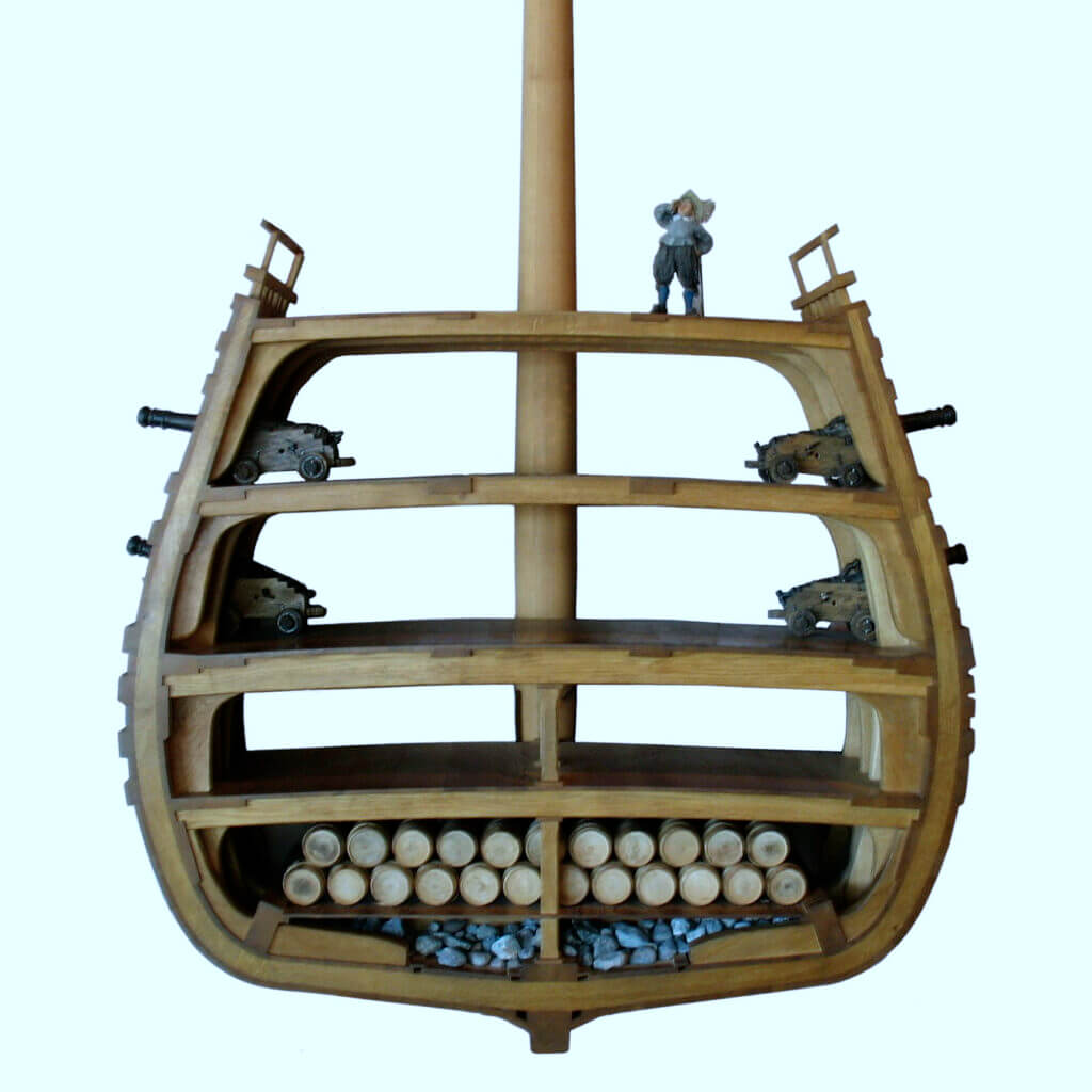 profile view of the Vasa warship hull showing the towering structure and deck arrangement