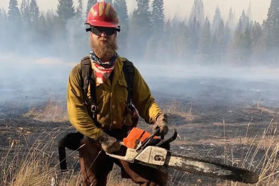 Henry Donates 50 Rifles for Wildland Firefighter’s Leukemia Battle Henry Donates 50 Rifles for Wildland Firefighter’s Leukemia Battle