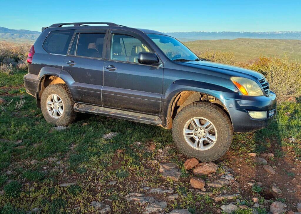 Bilstein 8112 Zone Control CR shocks smoothing out a rocky two-track in a Lexus GX470