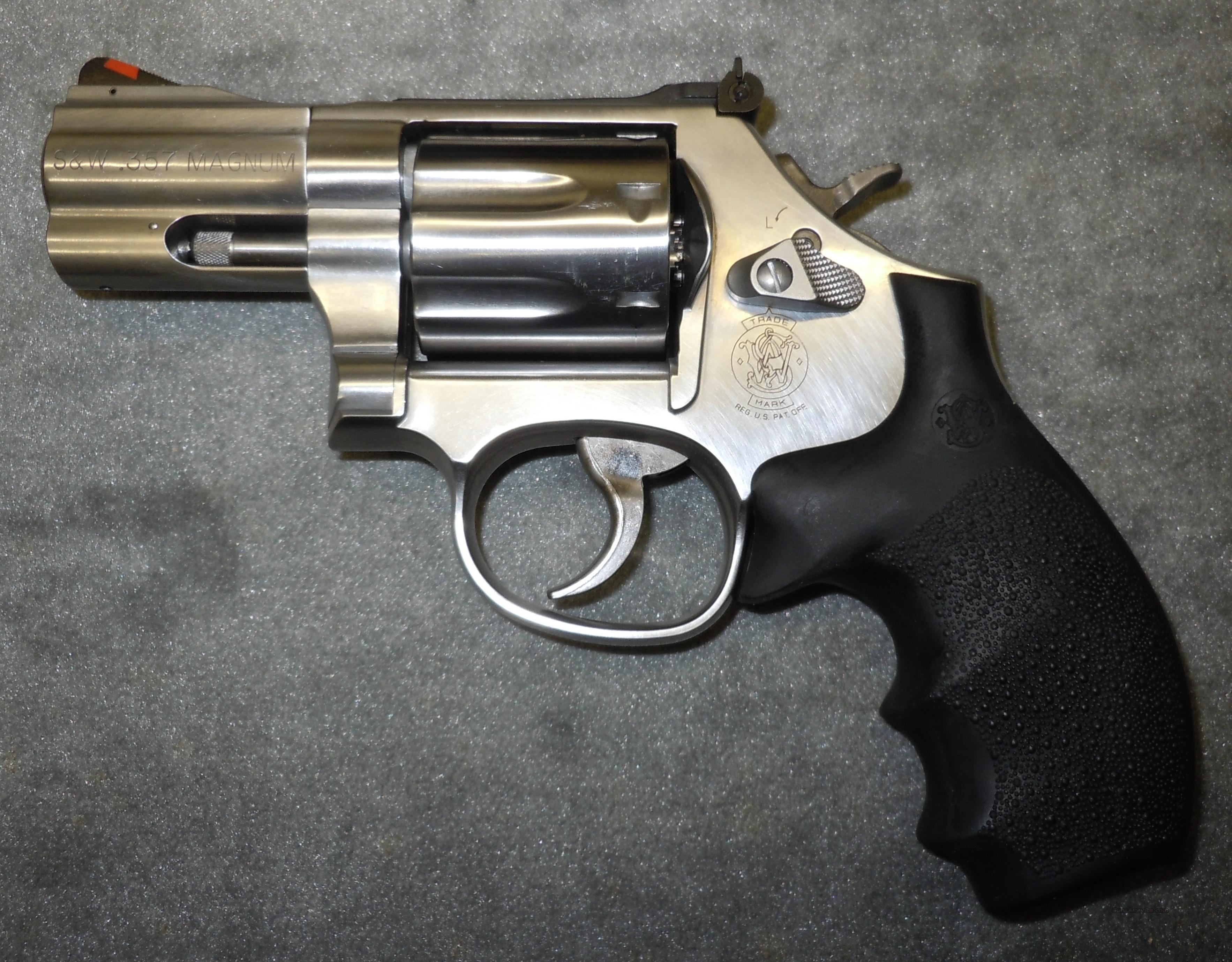 Магнум фото. Smith and Wesson 686 357 Magnum. Револьвер Магнум 357. Смит Вессон 357. Вессон 357 Магнум..