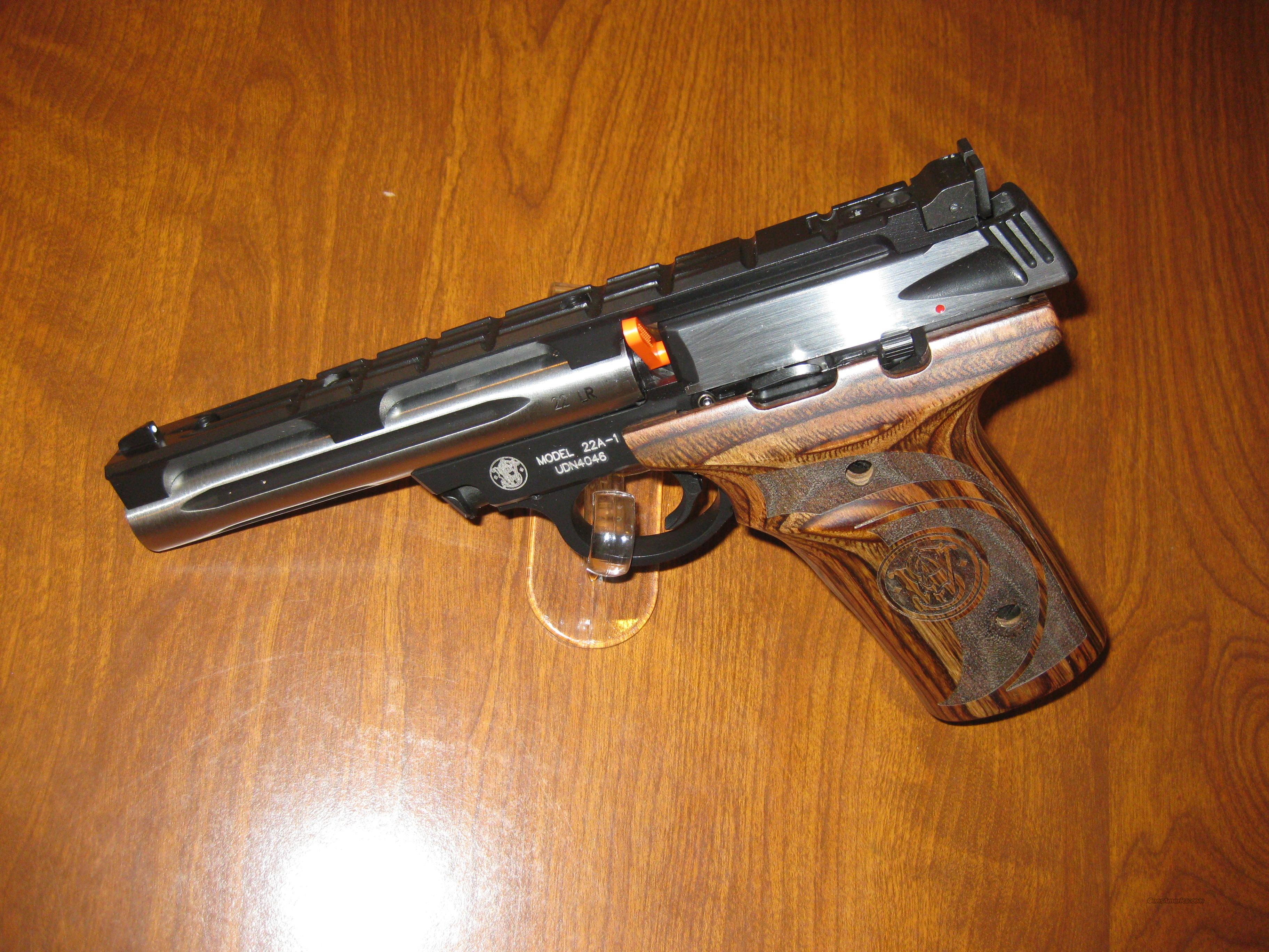 Smith and Wesson 22A Deluxe Talo Edition