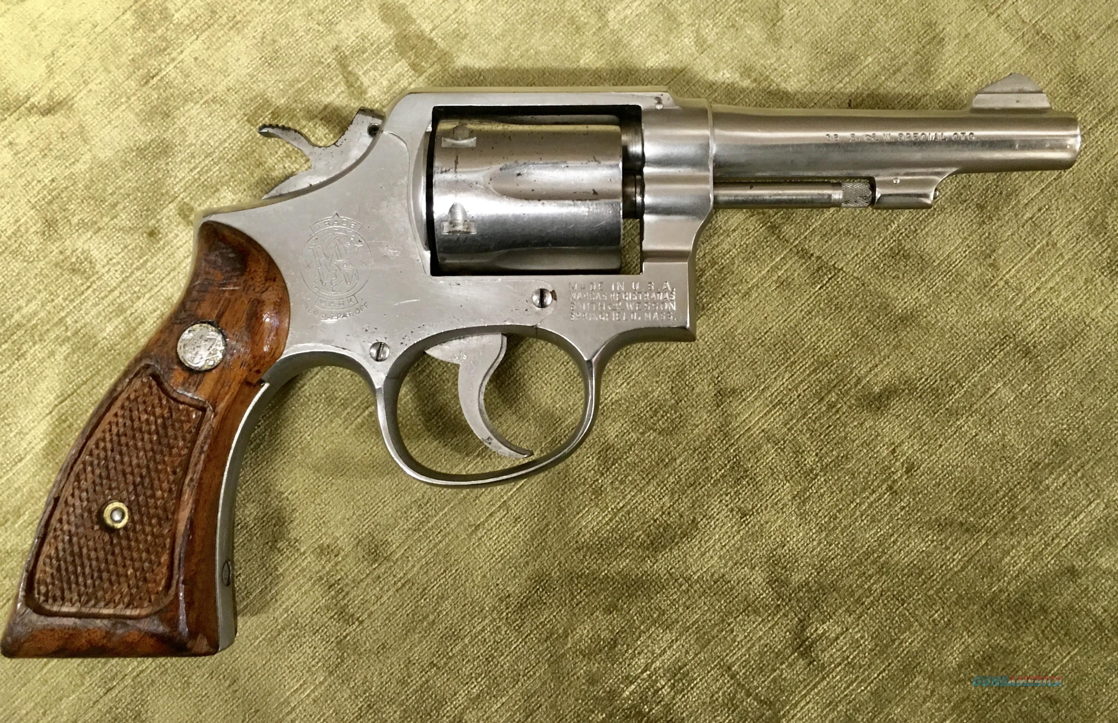 smith and wesson model 10 grips