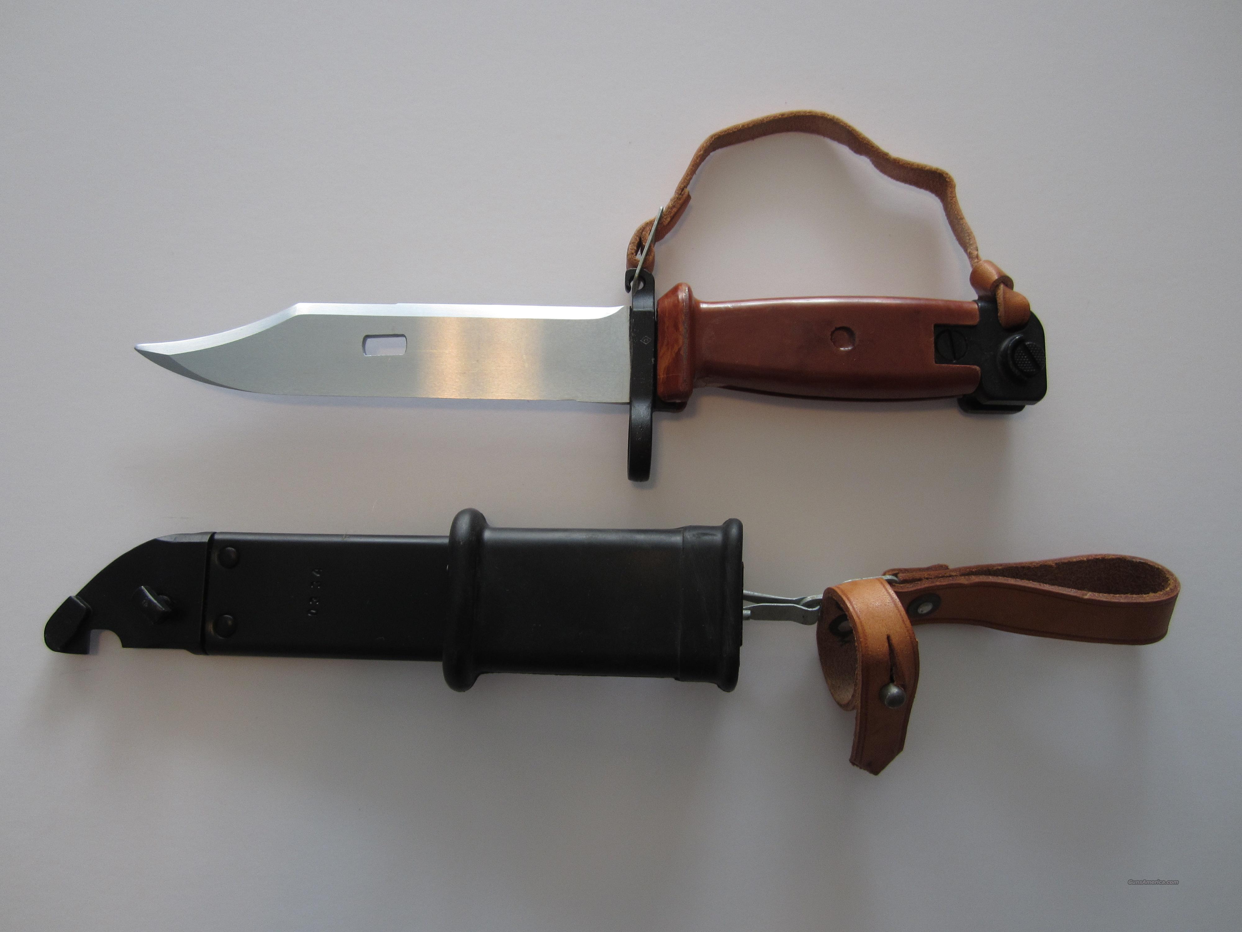 ak 47 bayonet belt hanger