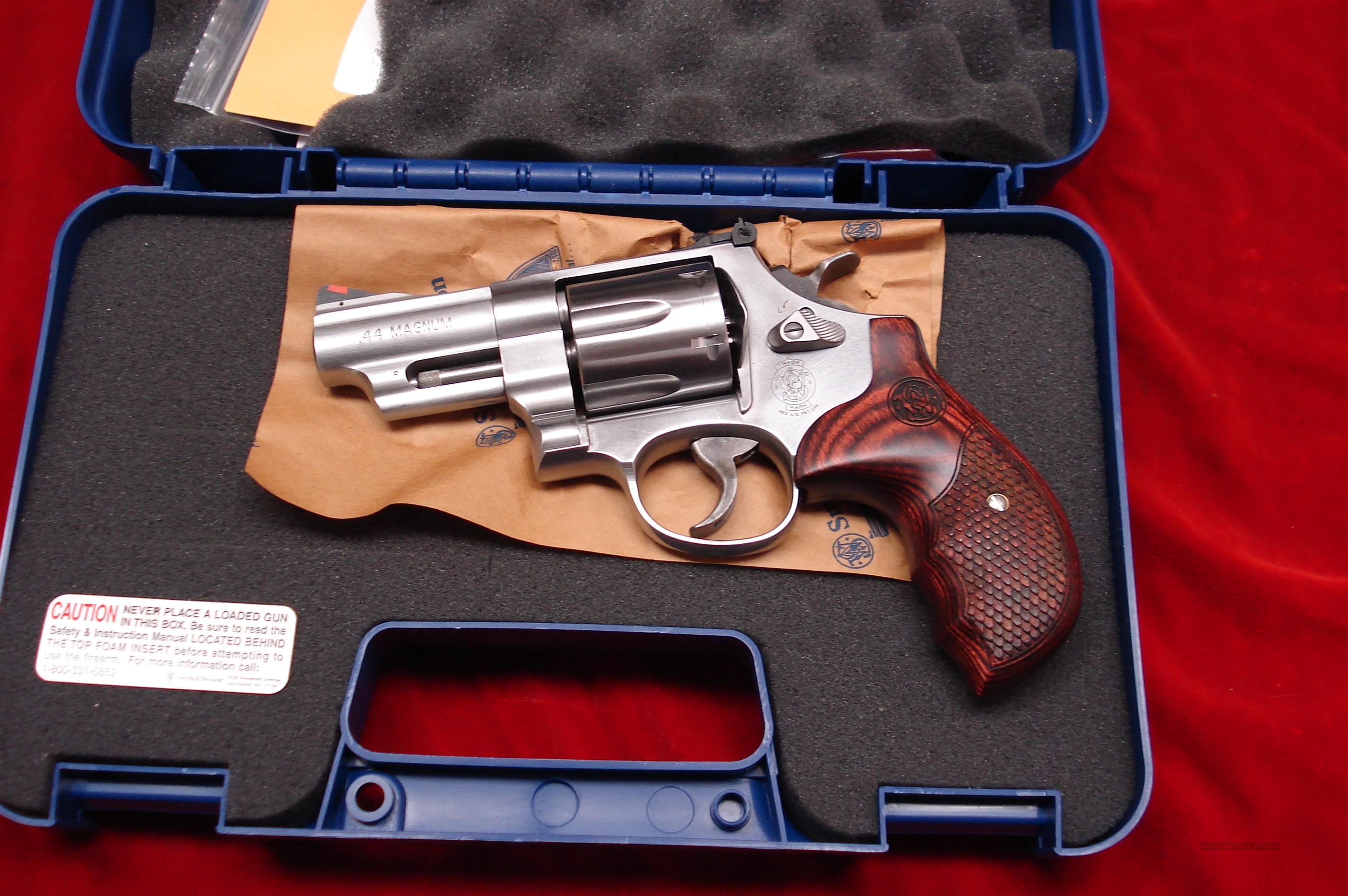 SMITH AND WESSON MODEL 629 DELUXE 3