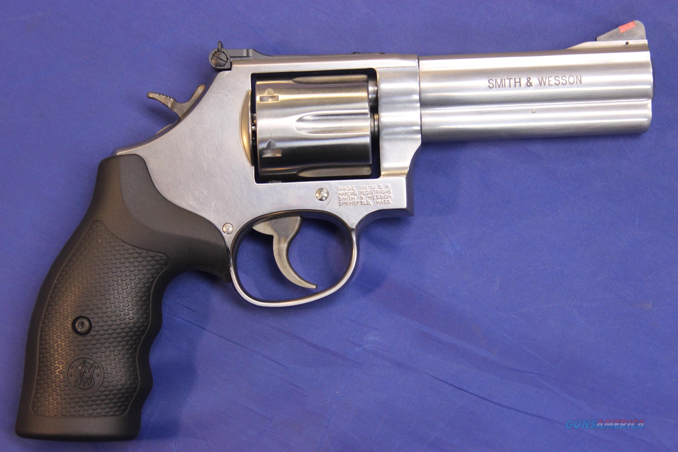 Smith wesson. Смит и Вессон 686. Смит энд Вессон 686 4. Револьвер Смит-Вессон 340pd 357 mag.. Смит энд Вессон СХП.